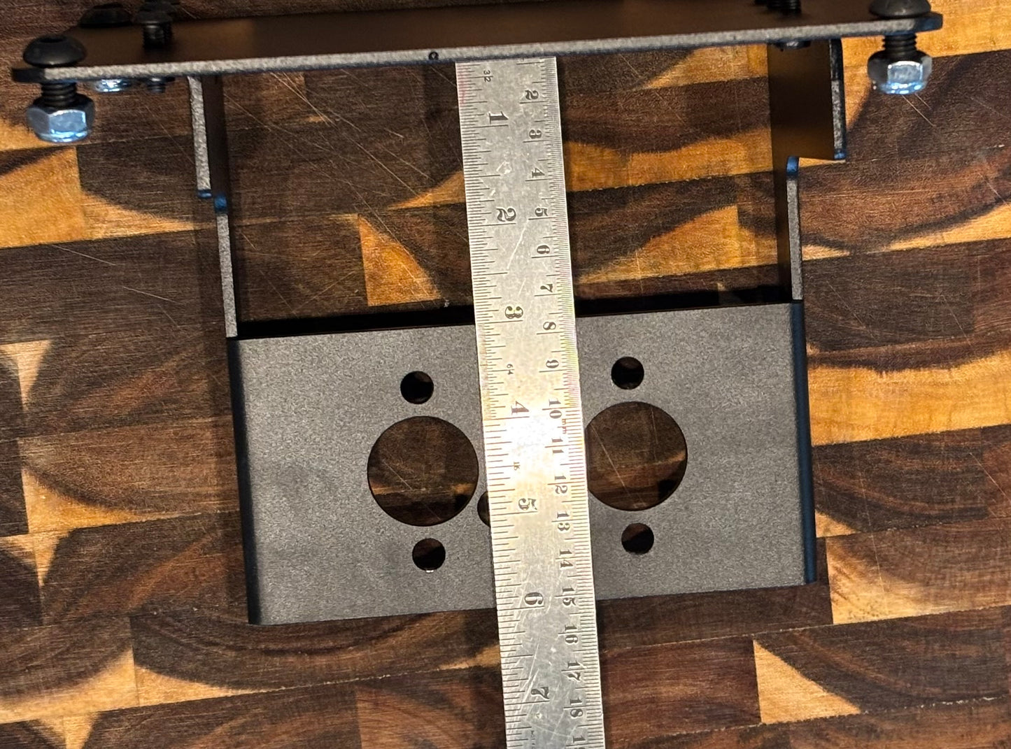Universal Bracket